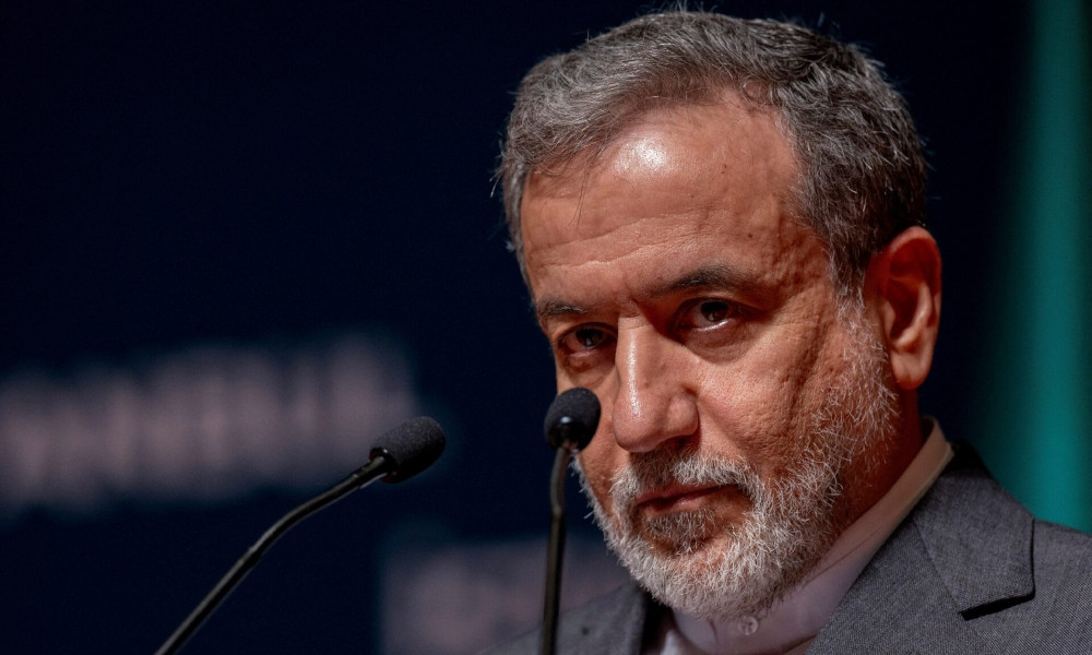 আমাদের বাহিনী জানে যুক্তরাষ্ট্রের কোথায় আঘাত হানতে হবে: ইরানের পররাষ্ট্রমন্ত্রী